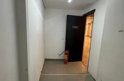 Imagem: Galpão / Salão para Alugar, Vila Albano