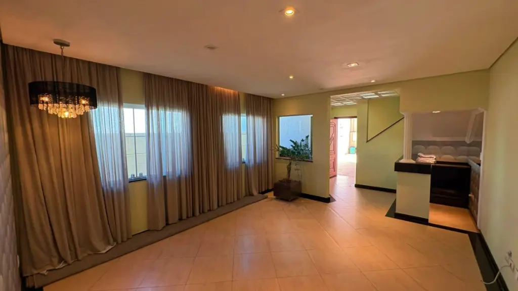 Sobrado à Venda: Jardim Felicidade (Zona Oeste), 3 Quartos, 1 Suíte,4 Vaga por R$ 1.070.000,00.