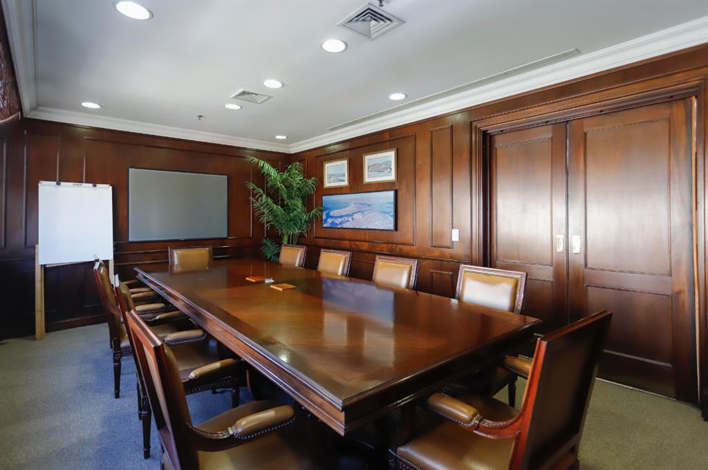 Sala Comercial à Venda: Brooklin, 6 Vagas por R$ 1.850.000,00.