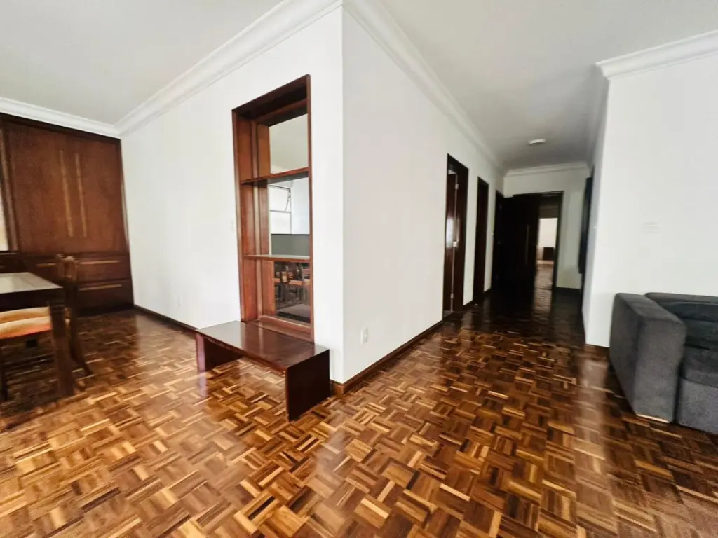 Apartamento à Venda: Jardim América, 3 Quartos, 1 Suíte,1 Vaga por R$ 3.900.000,00.