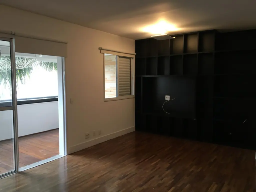 Apartamento à Venda: Vila Mariana, 3 Quartos, 2 Suítes,2 Vagas por R$ 1.950.000,00.