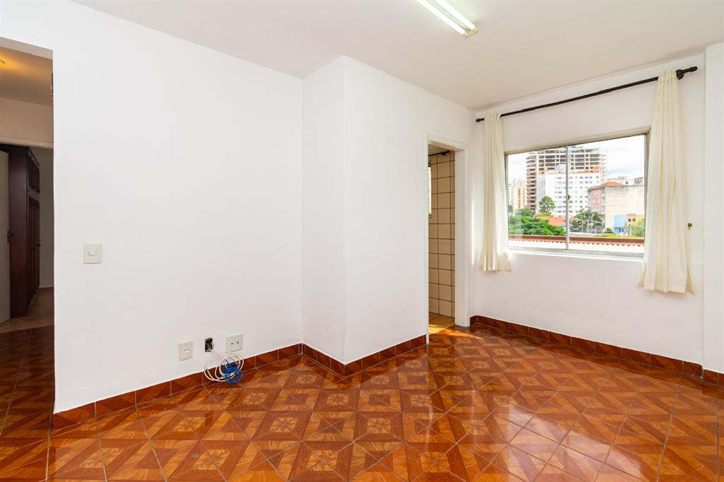 Apartamento à Venda: Aclimação, 2 Quartos, 1 Vagas por R$ 380.000,00.