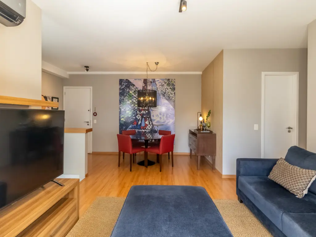 Apartamento à Venda: Vila Olímpia (Zona Sul), 2 Quartos, 1 Suíte,1 Vaga por R$ 1.250.000,00.