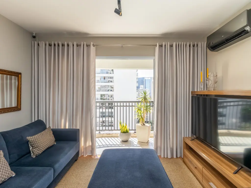 Apartamento à Venda: Vila Olímpia (Zona Sul), 2 Quartos, 1 Suíte,1 Vaga por R$ 1.250.000,00.