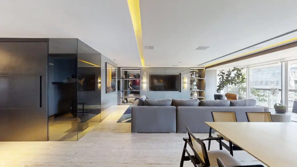 Apartamento à Venda: Itaim Bibi, 2 Quartos, 2 Suítes,6 Vagas por R$ 24.500.000,00.
