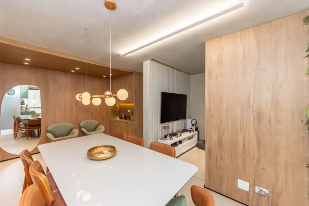 Apartamento à Venda: Vila Olímpia (Zona Sul), 2 Quartos, 1 Suíte,2 Vaga por R$ 1.350.000,00.